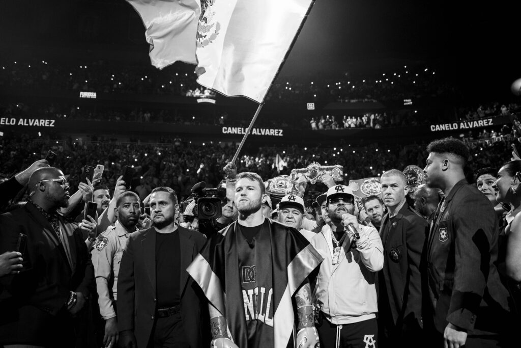 LUIS R CONRIQUEZ PAYS TRIBUTE TO WORLD-CLASS BOXER SAÚL “El CANELO” ÁLVAREZ IN LIVE DEBUT OF EXCLUSIVE UNRELEASED SONG “MARTES 13” AT THE CANELO VS. MUNGUÍA FIGHT IN LAS VEGAS