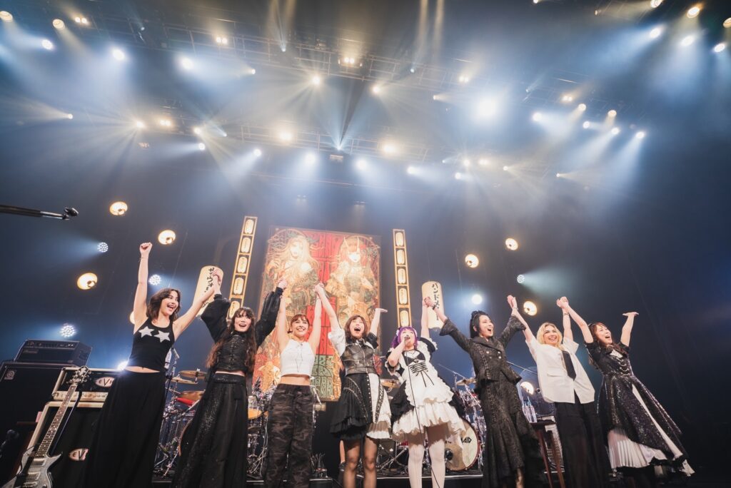 BAND-MAID and The Warning to Release Their First Collaboration Song “SHOW THEM” on August 7th!